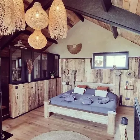 La 77 & Hindi Willa *